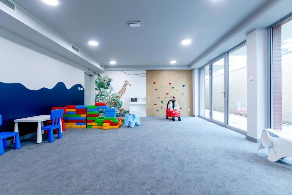 Apartament Nadmorski Z Basenem Klifowa Rewal Exteriör bild