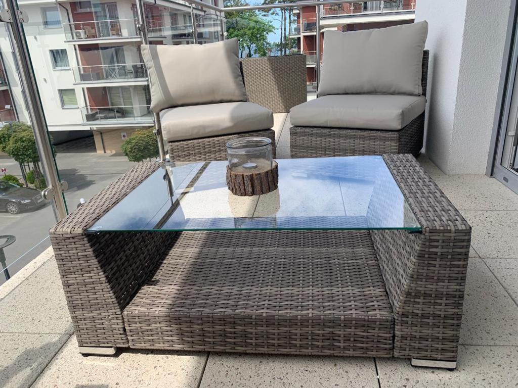 Apartament Nadmorski Z Basenem Klifowa Rewal Exteriör bild